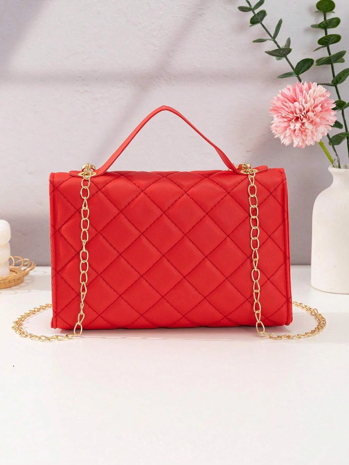 Quilted Square Bag Chain Decor Satchel Bag for Women Quilted Crossbody Bag Fashionable Chain Clutch Bag Shoulder Bag Square Bag Satchel Bag