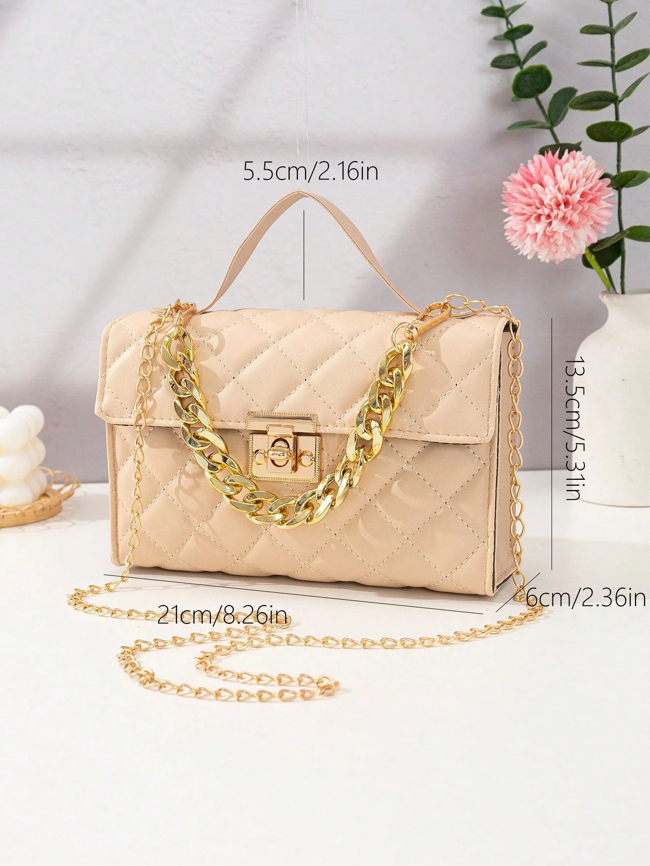 Quilted Square Bag Chain Decor Satchel Bag for Women Quilted Crossbody Bag Fashionable Chain Clutch Bag Shoulder Bag Square Bag Satchel Bag